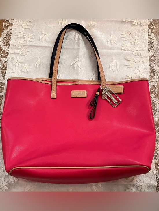 Coach Handbags - Coach Park Metro leather tote pomegranate pink EUC